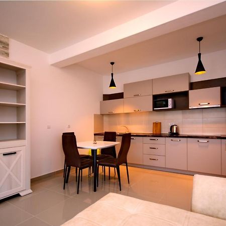 Apartment Dobrota Tomici  Kültér fotó